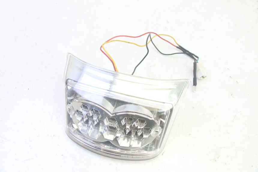 photo de ACHTERLICHT MBK BOOSTER SPIRIT 50 (2004 - 2017) - Detail van het onderdeel