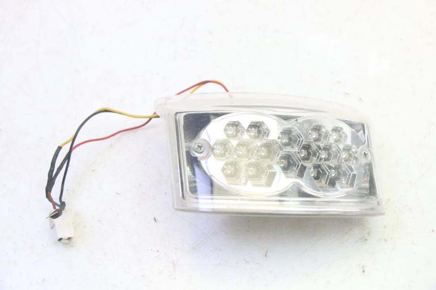 photo de ACHTERLICHT MBK BOOSTER SPIRIT 50 (2004 - 2017) - Zoom op gebruiksstaat