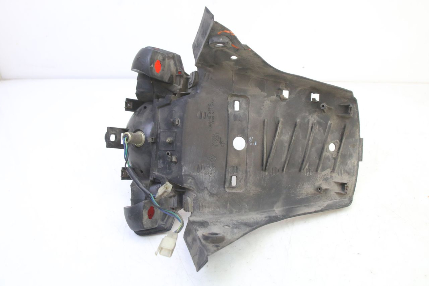 photo de ACHTERLICHT YAMAHA BW'S 100 (1999 - 2002) - Bevestigingspunten