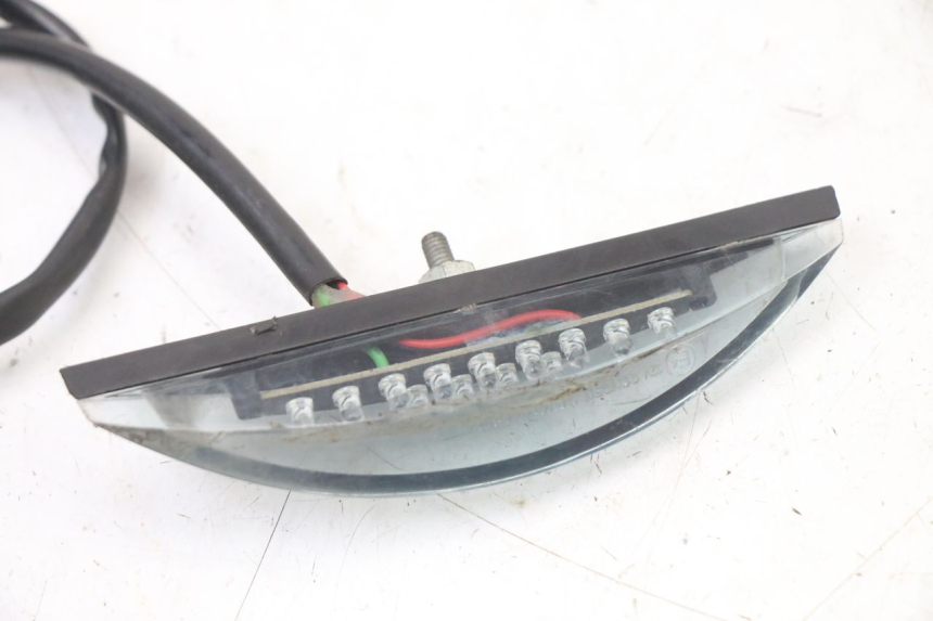 photo de ACHTERLICHT DERBI SENDA R X-TREME 50 (2006 - 2010) - Zoom op gebruiksstaat