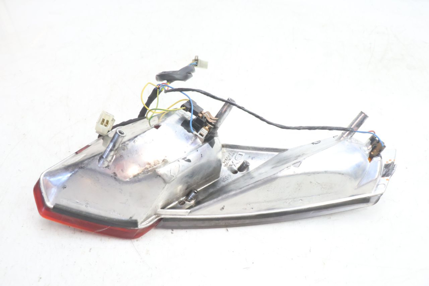 photo de RECHTS ACHTERLICHT APRILIA ATLANTIC S 125 (2010 - 2013) - Technische close-up