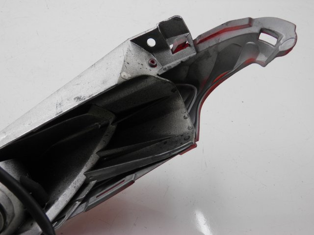 photo de RECHTS ACHTERLICHT HONDA FES S-WING SWING 125 (2007 - 2015) - Detail van het onderdeel