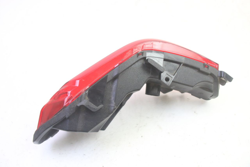 photo de RECHTS ACHTERLICHT PIAGGIO MP3 HPE 350 (2018 - 2020) - Technische close-up