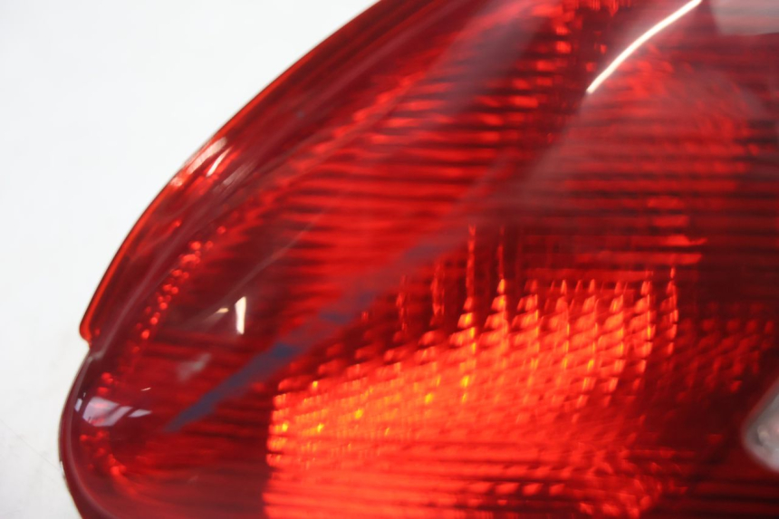 photo de RECHTS ACHTERLICHT PIAGGIO MP3 LT 300 (2010 - 2016) - Detail van het onderdeel