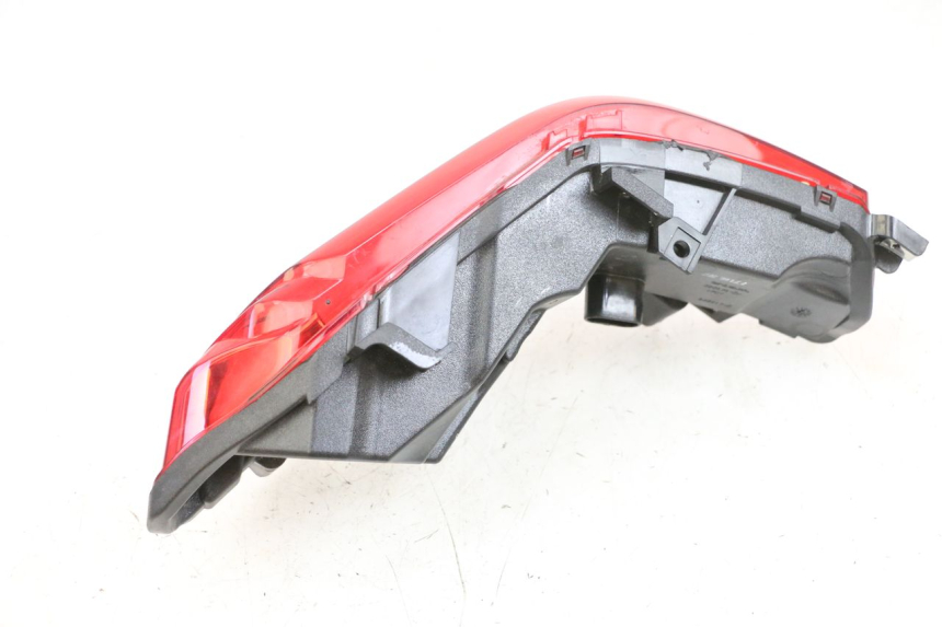 photo de RECHTS ACHTERLICHT PIAGGIO MP3 500 (2016 - 2018) - Productaanzicht