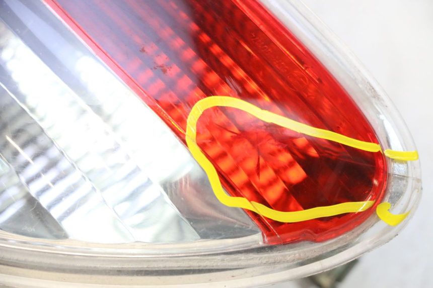 photo de RECHTS ACHTERLICHT PIAGGIO MP3 125 (2006 - 2014) - Productaanzicht