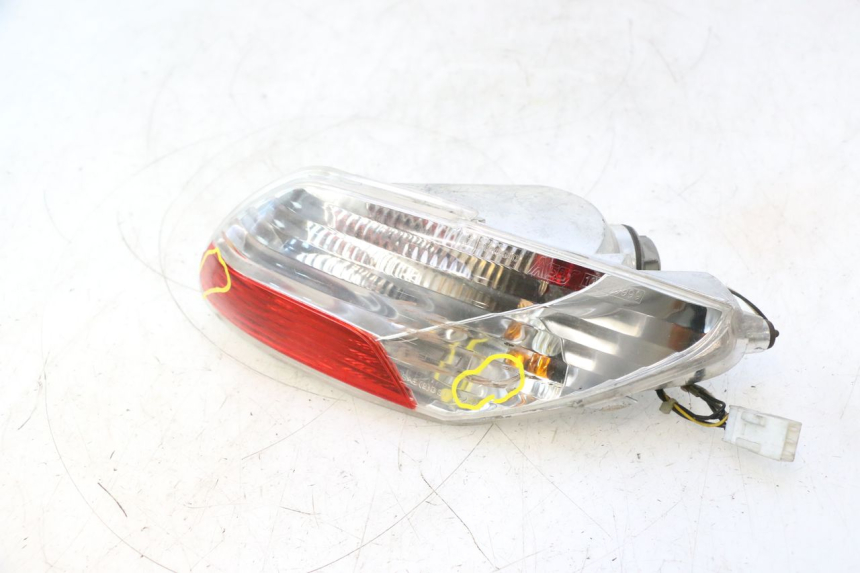 photo de RECHTS ACHTERLICHT PIAGGIO MP3 125 (2006 - 2014) - Overzicht