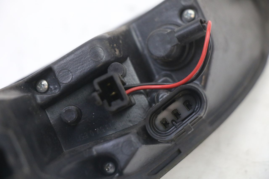 photo de RECHTS ACHTERLICHT PEUGEOT SATELIS 125 (2013 - 2018) - Gecontroleerd onderdeel