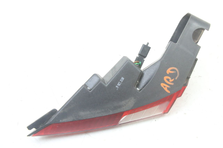 photo de RECHTS ACHTERLICHT PEUGEOT SATELIS COMPRESSOR K15 125 (2006 - 2009) - Overzicht