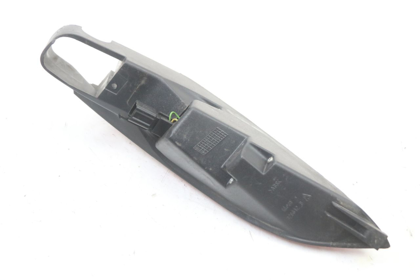 photo de RECHTS ACHTERLICHT PEUGEOT SATELIS 125 (2010 - 2012) - Bevestigingspunten