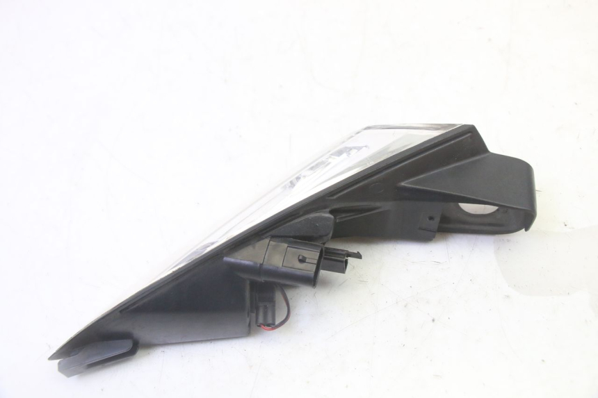 photo de RECHTS ACHTERLICHT PEUGEOT SATELIS 125 (2013 - 2018) - Technische close-up