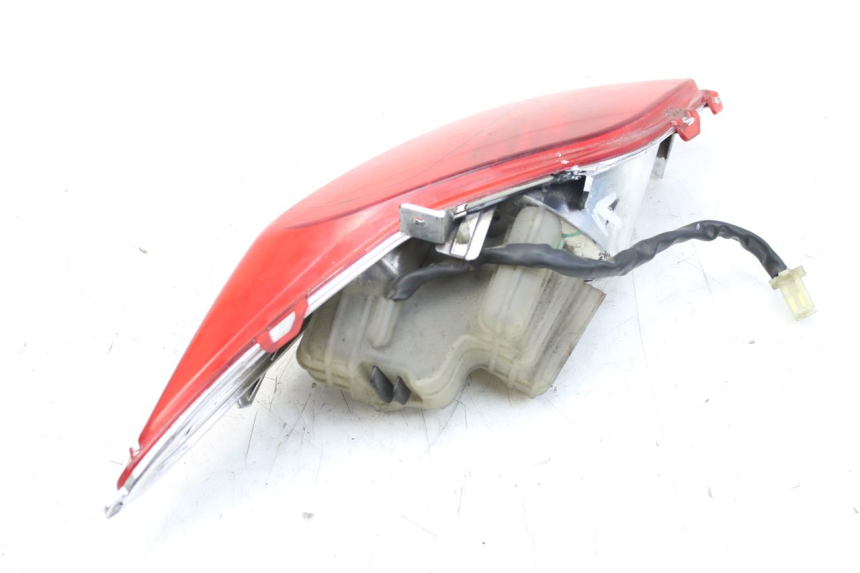 photo de RECHTS ACHTERLICHT MBK SKYCRUISER 125 (2010 - 2013) - Bevestigingspunten