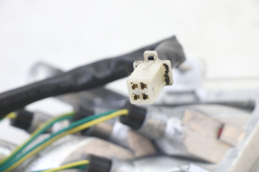 photo de RECHTS ACHTERLICHT PEUGEOT VIVACITY NEW 2T 50 (2008 - 2017) - Staat van het oppervlak