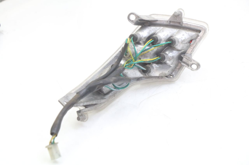 photo de RECHTS ACHTERLICHT PEUGEOT VIVACITY 125 (2010 - 2017) - Detail van het onderdeel