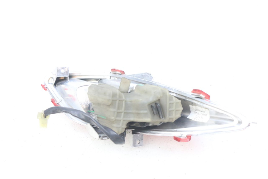 photo de RECHTS ACHTERLICHT YAMAHA X-MAX XMAX 125 (2010 - 2013) - Zoom op gebruiksstaat