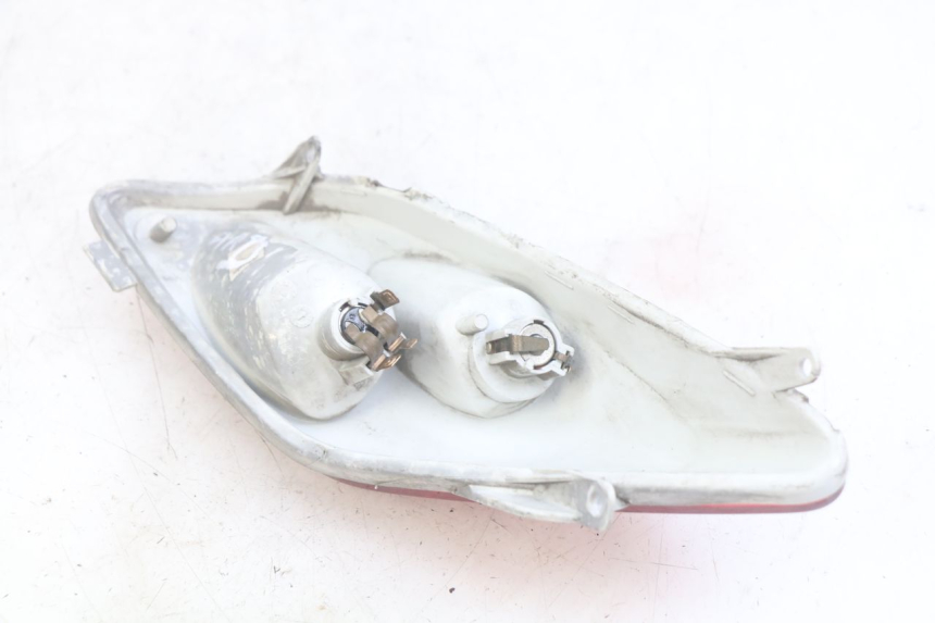 photo de RECHTS ACHTERLICHT YAMAHA XMAX X-MAX 125 (2006 - 2009) - Zoom op gebruiksstaat