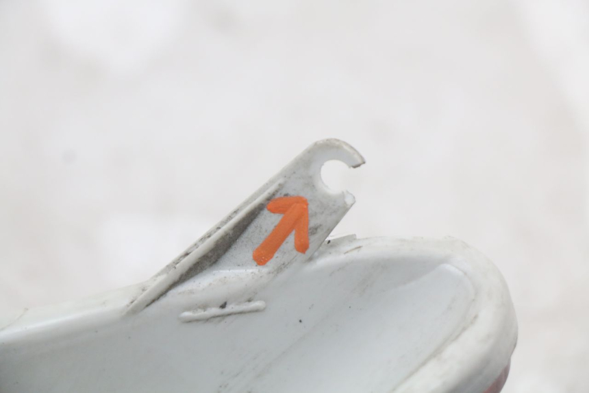 photo de RECHTS ACHTERLICHT YAMAHA XMAX X-MAX 125 (2006 - 2009) - Markeringen en referenties