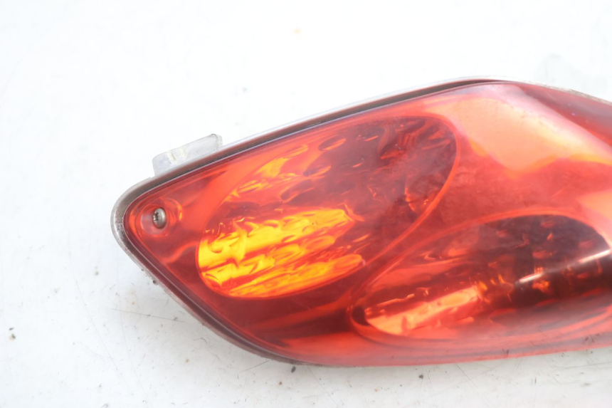 photo de RECHTS ACHTERLICHT YAMAHA XMAX X-MAX 125 (2006 - 2009) - Detail van het onderdeel