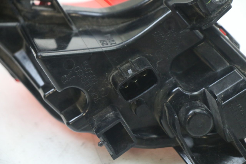 photo de RECHTS ACHTERLICHT YAMAHA YP T-MAX TMAX 530 (2017 - 2020) - Staat van het oppervlak