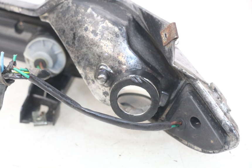 photo de RECHTS ACHTERLICHT YAMASAKI YM T 125 (2015 - 2020) - Andere kijkhoek