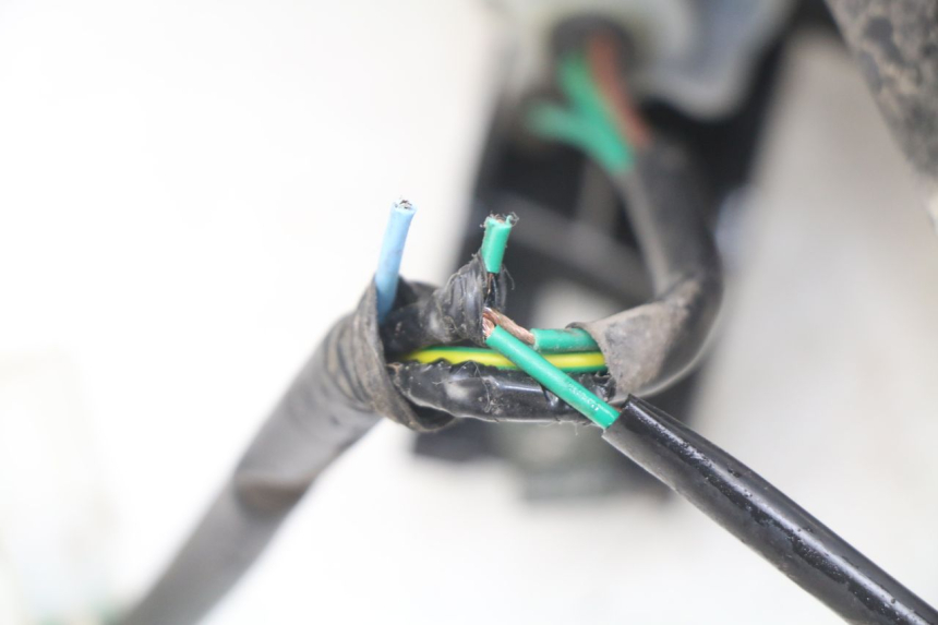 photo de RECHTS ACHTERLICHT YAMASAKI YM T 125 (2015 - 2020) - Technische close-up