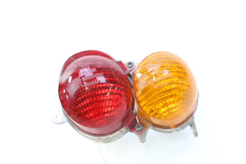 photo de RECHTS ACHTERLICHT YAMAHA YP MAJESTY 125 (1998 - 2001) - Hoofdaanzicht