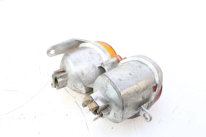 photo de RECHTS ACHTERLICHT YAMAHA YP MAJESTY 125 (1998 - 2001) - Andere kijkhoek