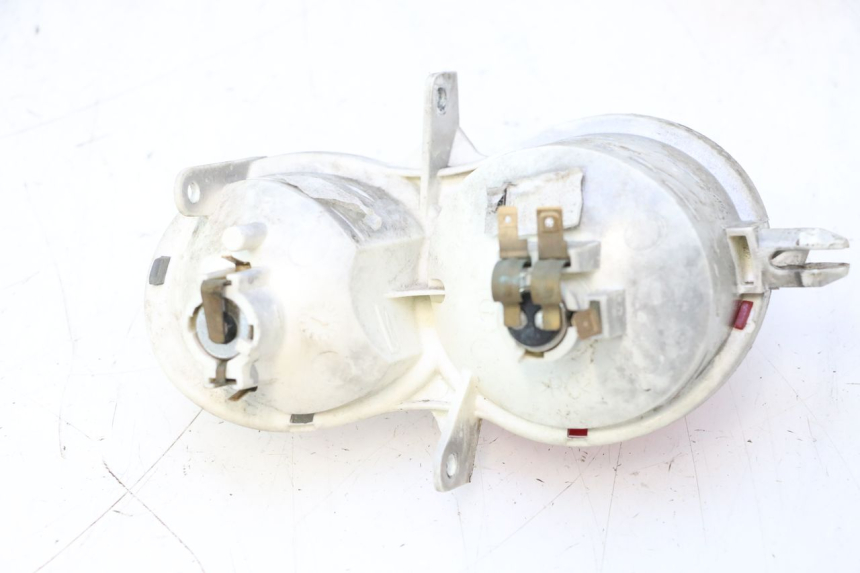 photo de RECHTS ACHTERLICHT YAMAHA YP MAJESTY 125 (2007 - 2010) - Zoom op gebruiksstaat