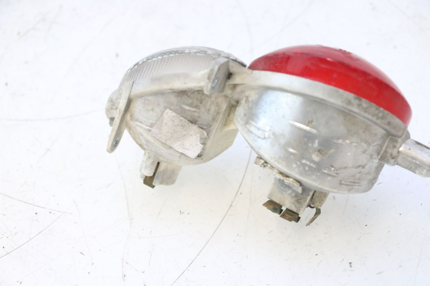 photo de RECHTS ACHTERLICHT YAMAHA YP MAJESTY 125 (2007 - 2010) - Technische close-up