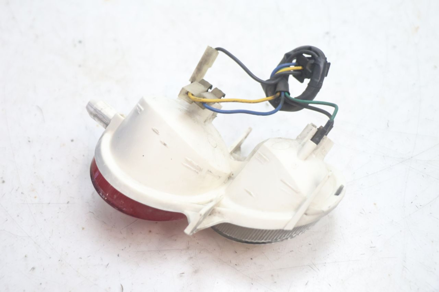 photo de RECHTS ACHTERLICHT YAMAHA YP MAJESTY 125 (2002 - 2006) - Andere kijkhoek