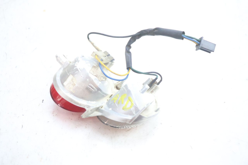 photo de RECHTS ACHTERLICHT YAMAHA YP MAJESTY 125 (2002 - 2006) - Technische close-up