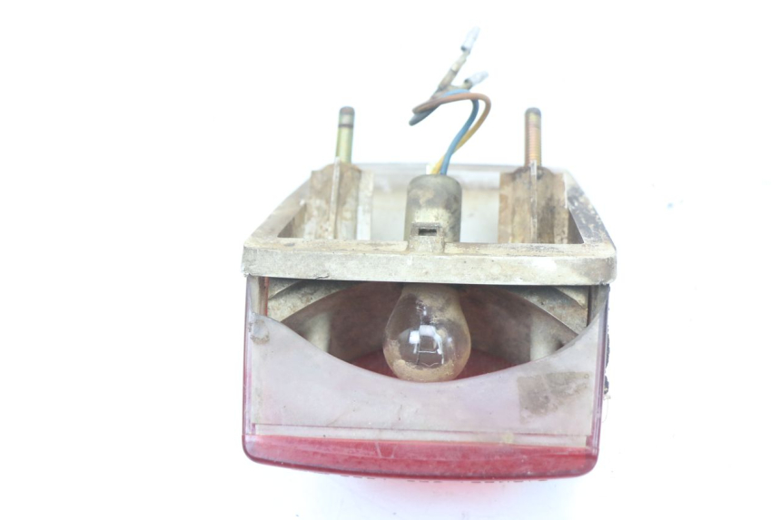 photo de ACHTERLICHT YAMAHA DTLC 125 (1982 - 1987) - Bevestigingspunten