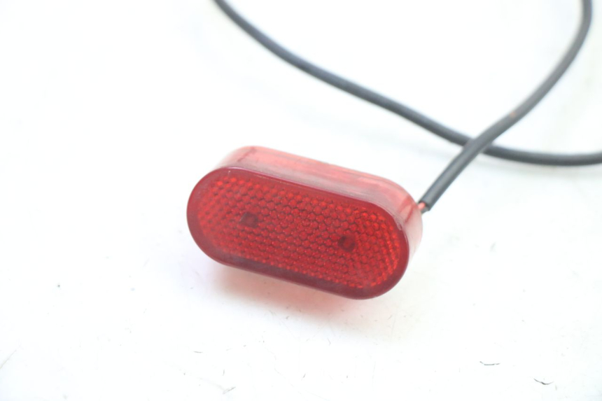 photo de ACHTERLICHT URBANGLIDE E-CROSS PRO 1 - Detail van het onderdeel