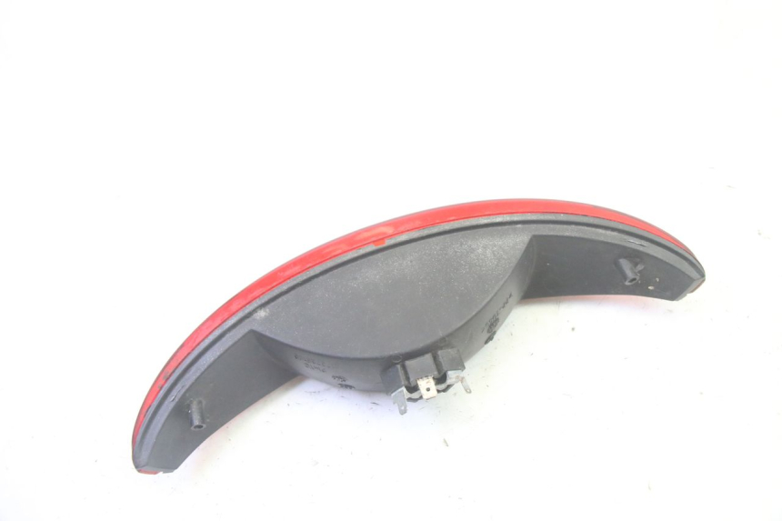 photo de ACHTERLICHT PEUGEOT ELYSEO 125 (1999 - 2004) - Zoom op gebruiksstaat