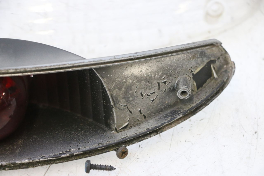 photo de ACHTERLICHT PEUGEOT ELYSTAR 50 (2002 - 2014) - Overzicht