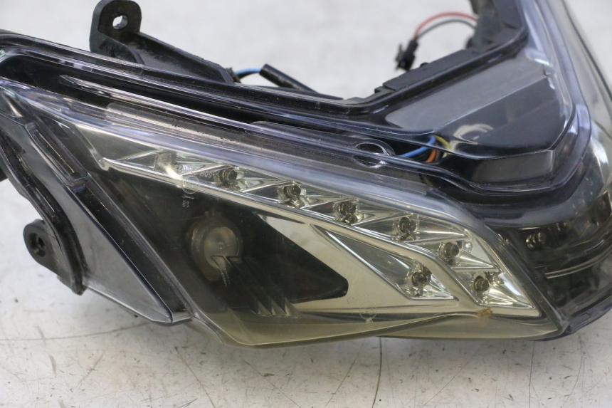 photo de ACHTERLICHT JM MOTORS EVOLIS 4T 50 (2018 - 2022) - Overzicht