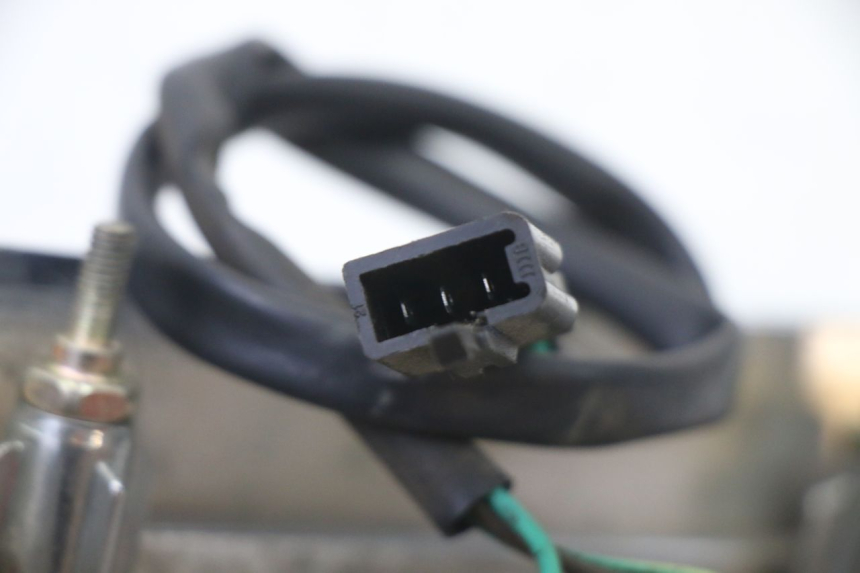 photo de ACHTERLICHT SYM FIDDLE 2 S 125 (2012 - 2014) - Bevestigingspunten