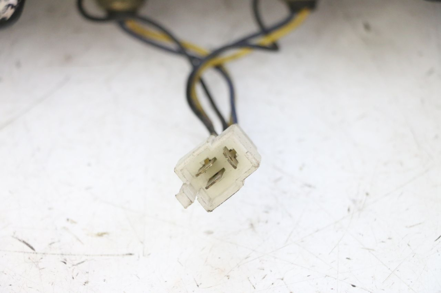 photo de ACHTERLICHT YAMAHA FJ 36Y 1100 (1984 - 1985) - Markeringen en referenties