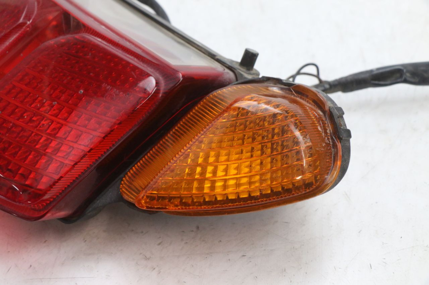 photo de ACHTERLICHT YAMAHA FJR 1300 (2001 - 2005) - Technische close-up