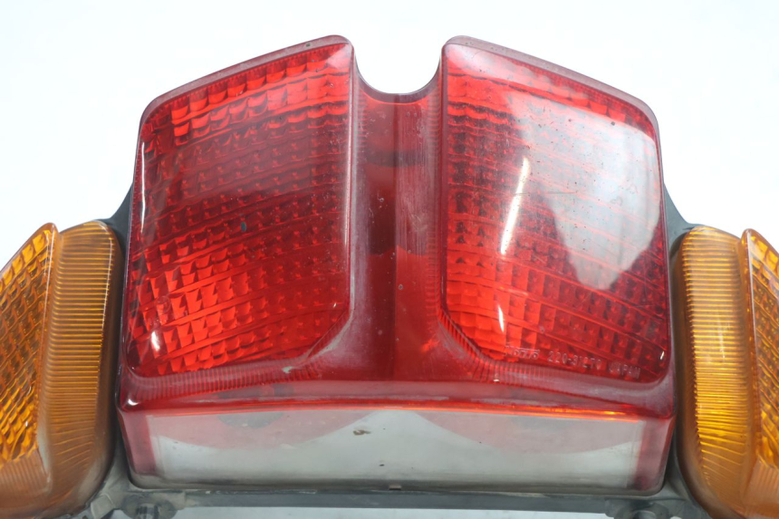 photo de ACHTERLICHT YAMAHA FJR 1300 (2001 - 2005) - Zoom op gebruiksstaat