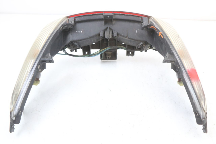 photo de ACHTERLICHT HONDA FJS SILVER WING SILVERWING 400 (2005 - 2008) - Bevestigingspunten