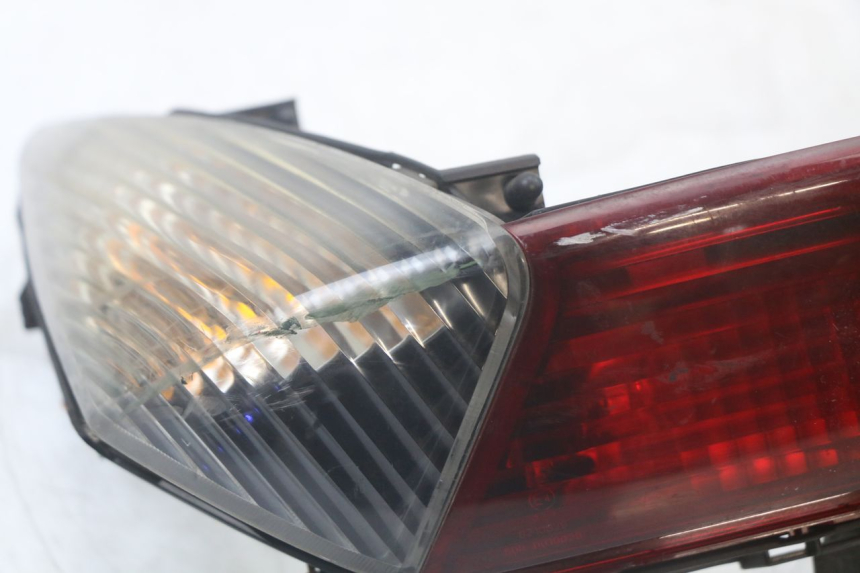 photo de ACHTERLICHT HONDA FJS SILVERWING SILVER WING 600 (2001 - 2010) - Detail van het onderdeel