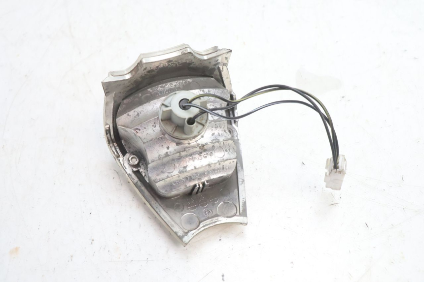 photo de ACHTERLICHT PIAGGIO FLY 2T 50 (2004 - 2017) - Bevestigingspunten
