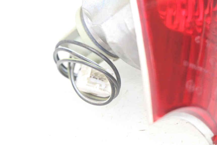 photo de ACHTERLICHT PIAGGIO FLY 100 (2006 - 2010) - Zoom op gebruiksstaat