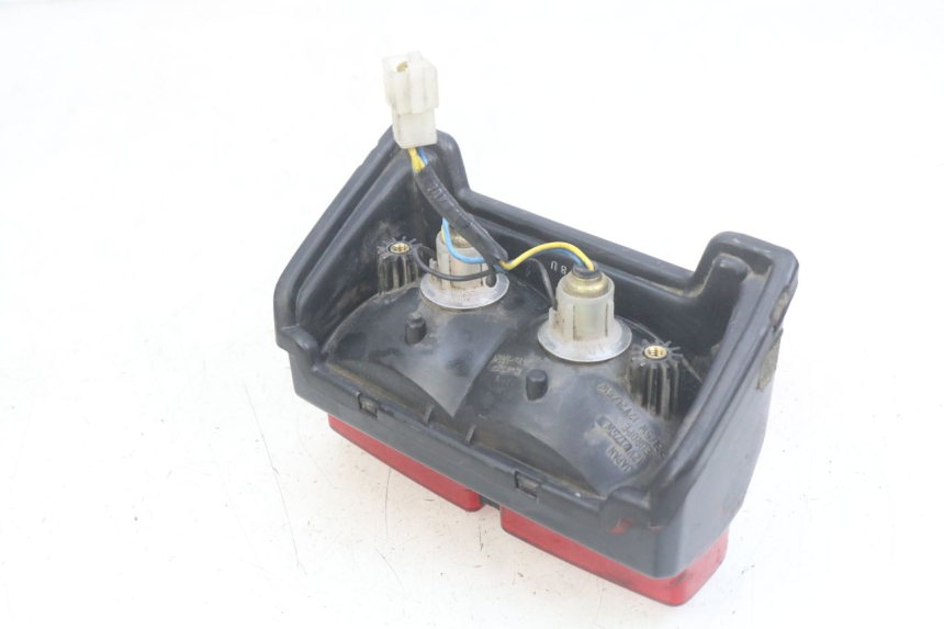 photo de ACHTERLICHT YAMAHA FZS FAZER 600 (1998 - 2001) - Andere kijkhoek