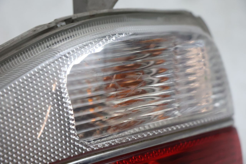 photo de LINKER ACHTERLICHT SUZUKI BURGMAN EXECUTIVE ABS 650 (2006 - 2012) - Andere kijkhoek