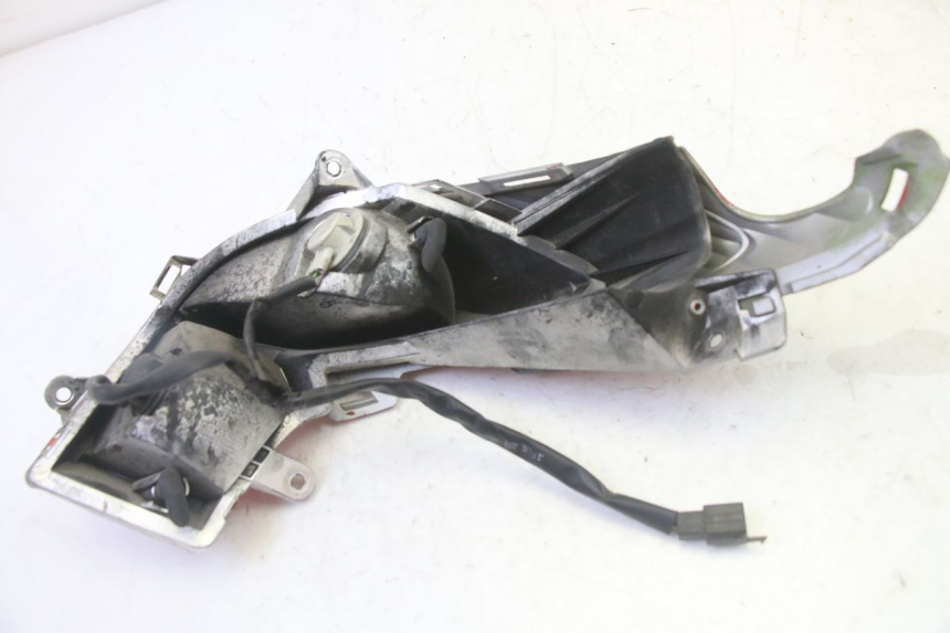 photo de LINKER ACHTERLICHT HONDA FES S-WING SWING ABS 125 (2007 - 2015) - Technische close-up