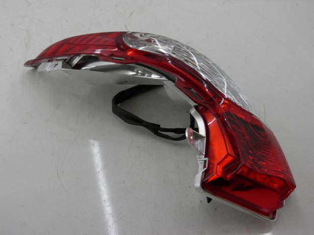 photo de LINKER ACHTERLICHT HONDA FES S-WING SWING 125 (2007 - 2015) - Andere kijkhoek