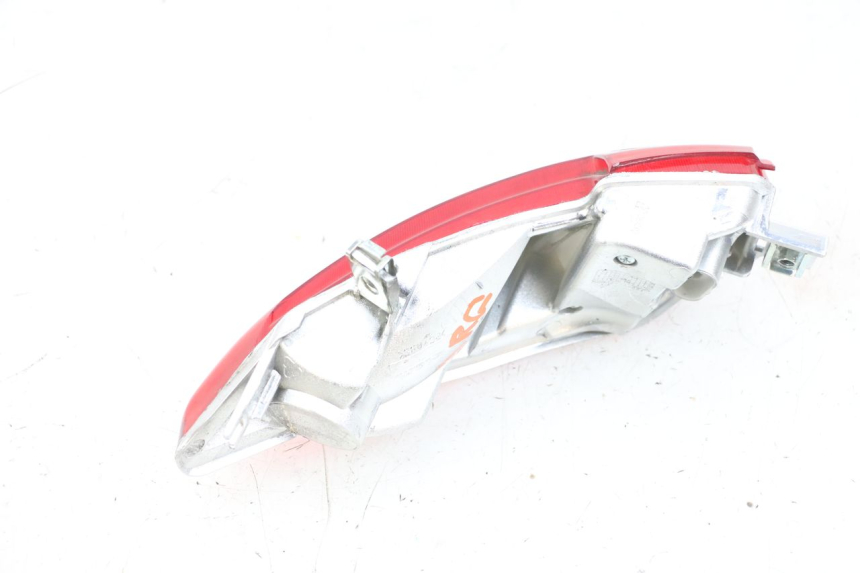 photo de LINKER ACHTERLICHT PIAGGIO MP3 HPE 300 (2019 - 2026) - Technische close-up