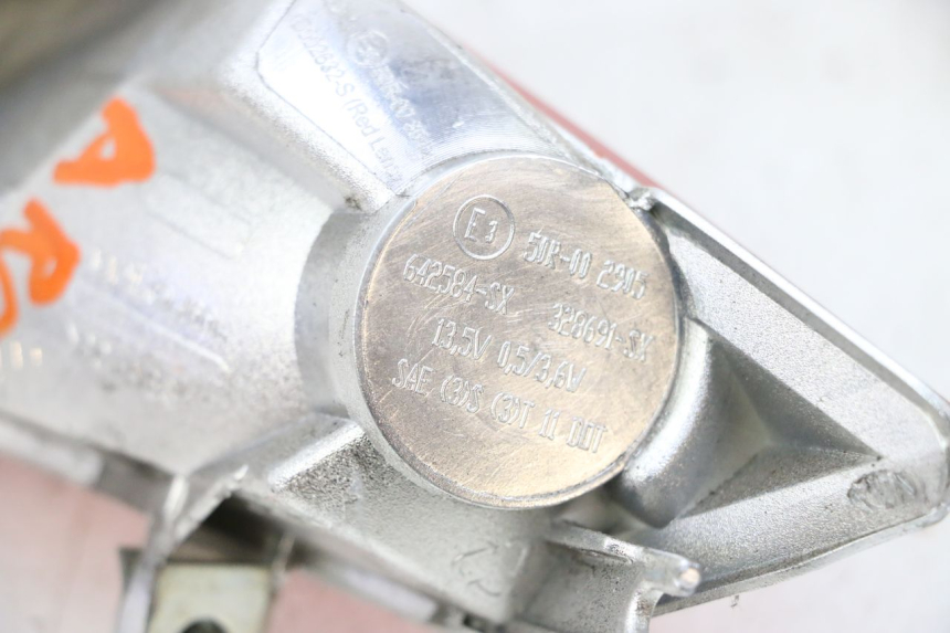 photo de LINKER ACHTERLICHT PIAGGIO MP3 HPE 300 (2019 - 2026) - Staat van het oppervlak